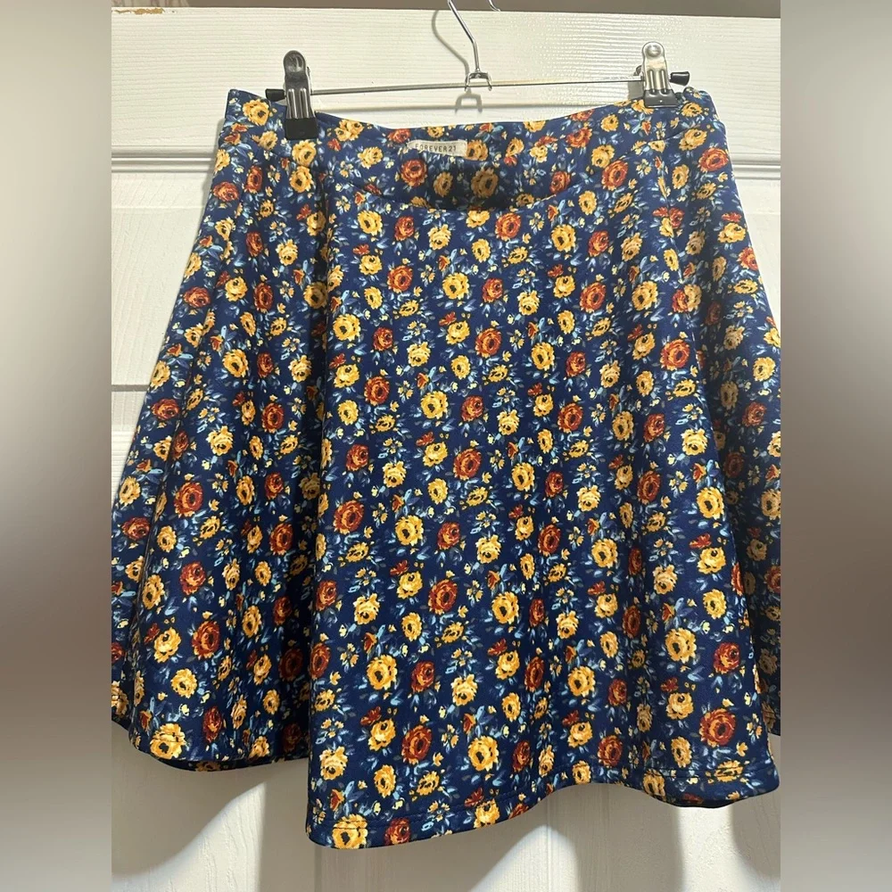 Forever 21 Skirt Womens Floral Mini Skirt - Picture 4 of 5